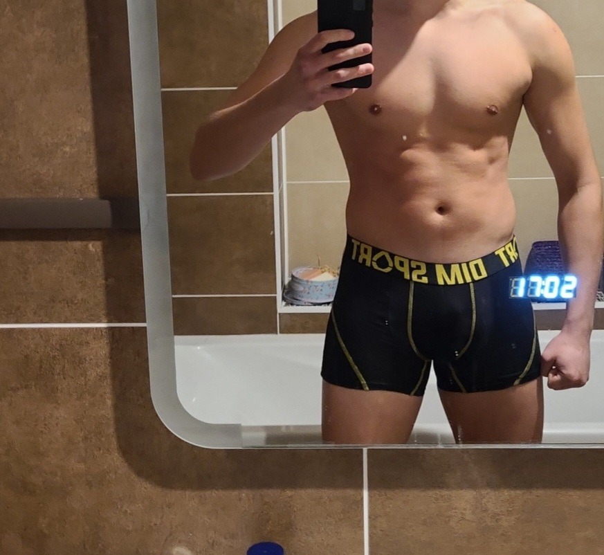 Profil de Clinton, 24 ans, Rencontre Mature à Wincrange