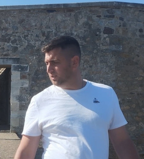 Profil de Neji, 33 ans, Rencontre Mature à Binsfeld