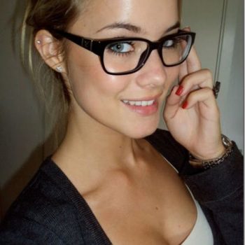 Profil de Aïna, 29 ans, Rencontre Mature à Klingelscheuer