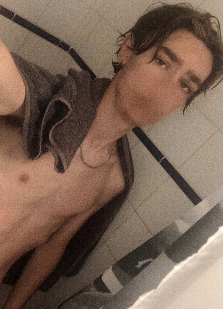 Profil de Amyr, 19 ans, Rencontre Mature à Greiveldange