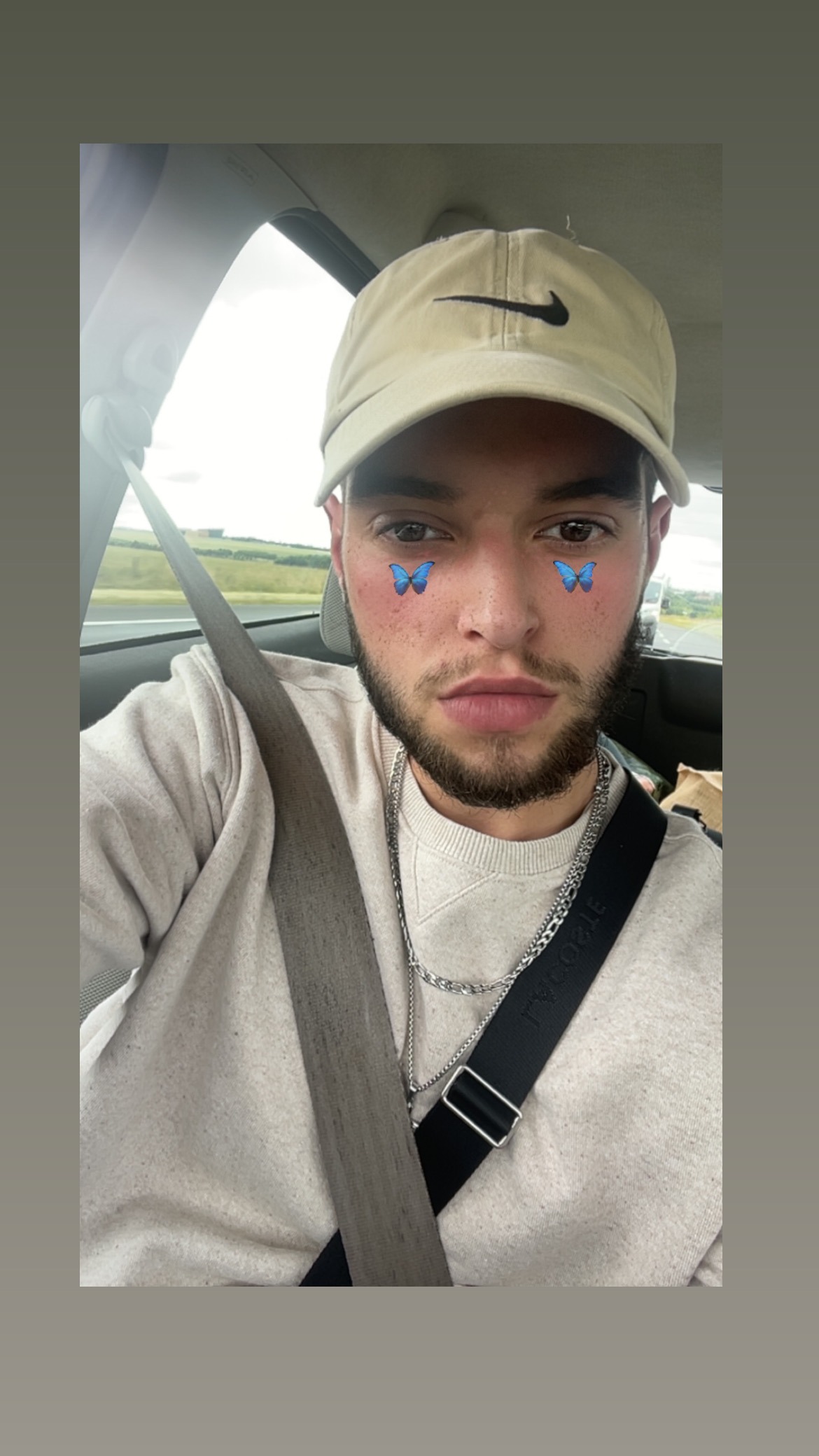 Profil de Iqbal, 24 ans, Rencontre Mature à Schoos