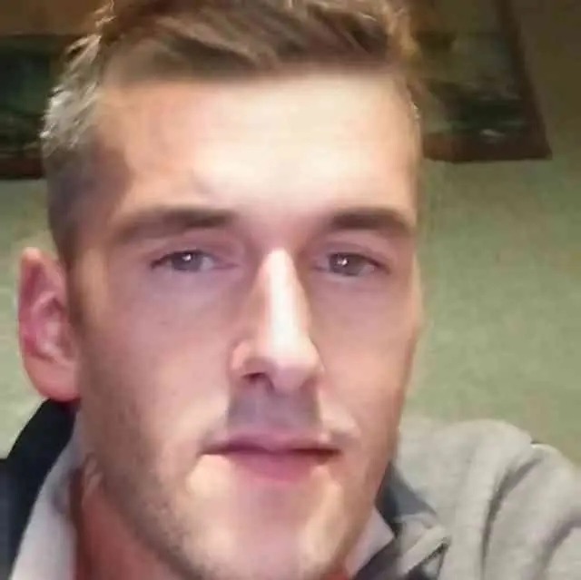 Profil de Estevan, 35 ans, Rencontre Mature à Assel