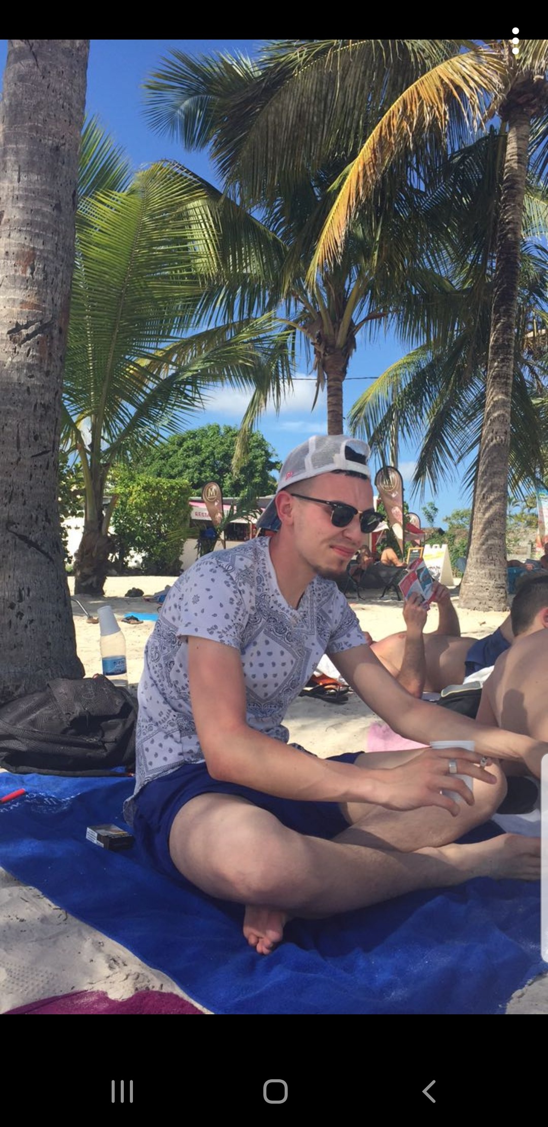 Profil de Hadrian, 31 ans, Rencontre Mature à Kapweiler