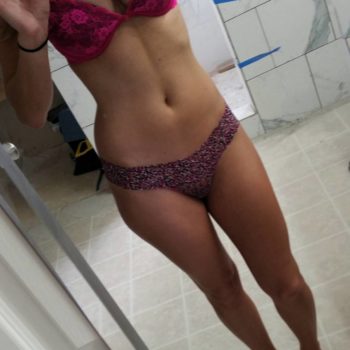 Profil de Razane, 29 ans, Rencontre Mature à Stuppicht