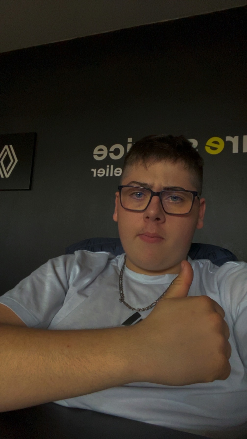 Profil de Mohamed-younes, 25 ans, Rencontre Mature à Kaesfurt