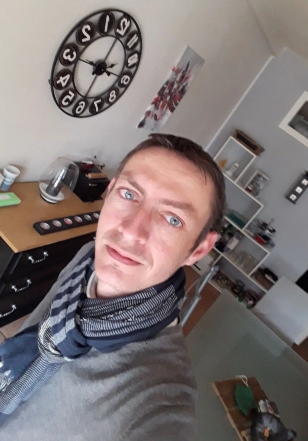 Profil de Keanu, 37 ans, Rencontre Mature à Ermsdorf